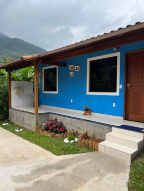 Chalé azul em Lumiar,Nova friburgo,5 km do centro de Lumiar
